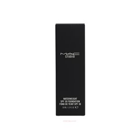 MAC Studio Waterweight Foundation SPF30 - NW22