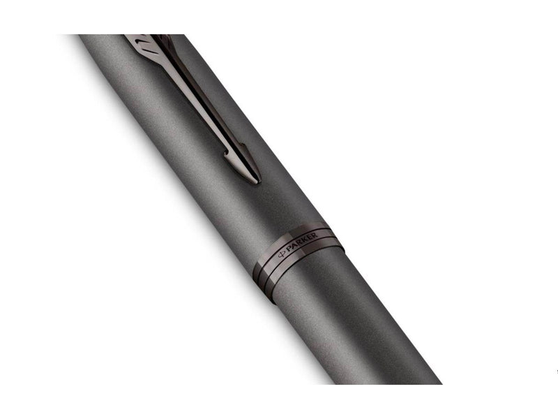 Parker IM Monochrome Rollerball | schwarze Tinte | Oberfläche und Zierteile in Dunkelgrau-Metallic | feine Spitze | Geschenkbox