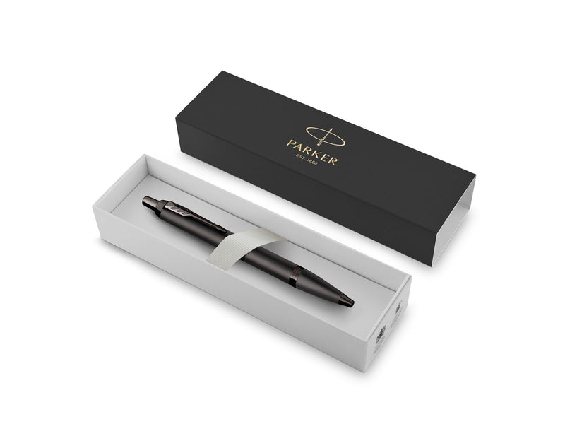 Parker IM Monochrome Kugelschreiber | blaue Tinte | Oberfläche und Zierteile in Dunkelgrau-Metallic | medium Spitze | Geschenkbo