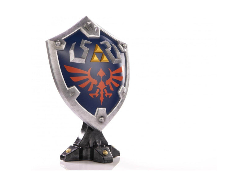 First 4 Figures - The Legend of Zelda: Breath of the Wild - Hylian Shield (Standard Edition) - Figur