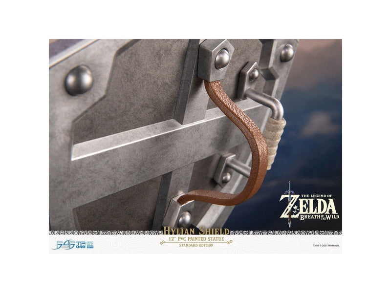 First 4 Figures - The Legend of Zelda: Breath of the Wild - Hylian Shield (Standard Edition) - Figur