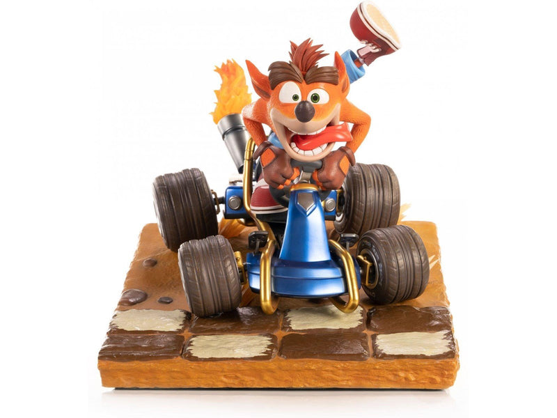 First 4 Figures - Crash Team Racing Nitro-Fueled Resin Painted Statue: Crash in Kart (Standard Edition) - Figur