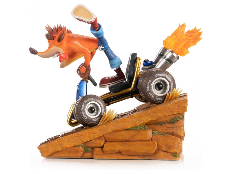 First 4 Figures - Crash Team Racing Nitro-Fueled Resin Painted Statue: Crash in Kart (Standard Edition) - Figur