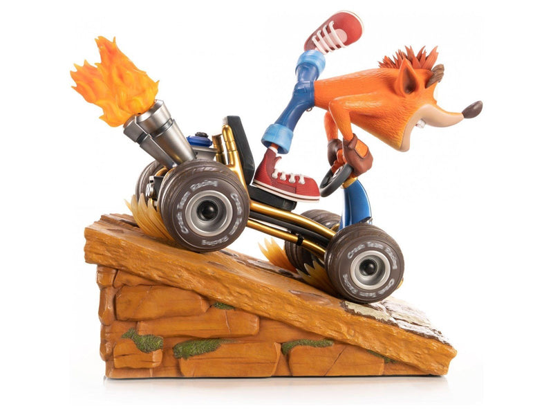 First 4 Figures - Crash Team Racing Nitro-Fueled Resin Painted Statue: Crash in Kart (Standard Edition) - Figur