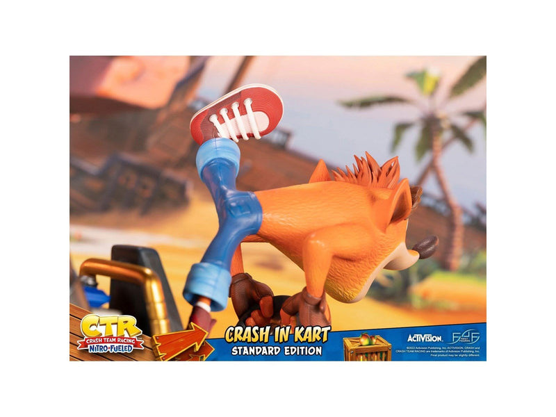 First 4 Figures - Crash Team Racing Nitro-Fueled Resin Painted Statue: Crash in Kart (Standard Edition) - Figur