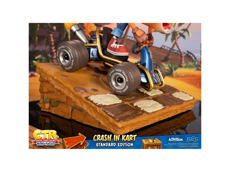 First 4 Figures - Crash Team Racing Nitro-Fueled Resin Painted Statue: Crash in Kart (Standard Edition) - Figur