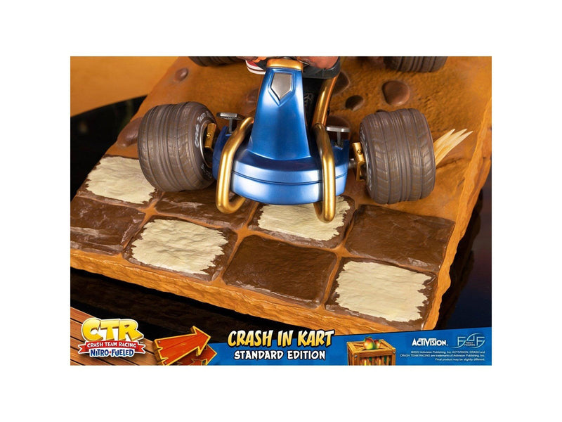 First 4 Figures - Crash Team Racing Nitro-Fueled Resin Painted Statue: Crash in Kart (Standard Edition) - Figur