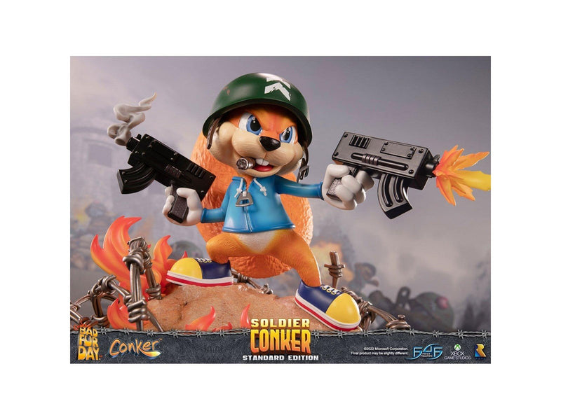 First 4 Figures - Conker's Bad Fur Day Resin Painted Statue: Soldier Conker (Standard Edition) - Figur