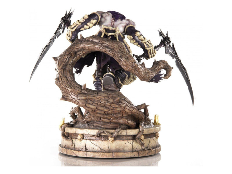 First 4 Figures - Darksiders Resin Painted Statue: Death (Standard Edition) - Figur
