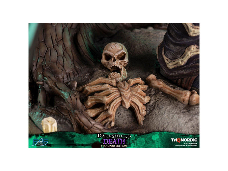 First 4 Figures - Darksiders Resin Painted Statue: Death (Standard Edition) - Figur