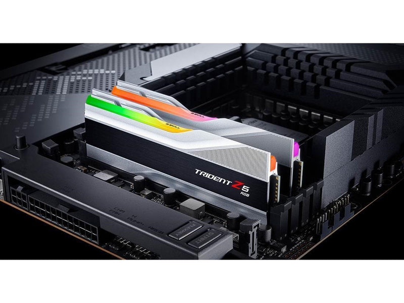 G.Skill Trident Z5 RGB DDR5-6400 - 64GB - CL32 - Dual Channel (2 pcs) - Intel XMP - Silber mit RGB