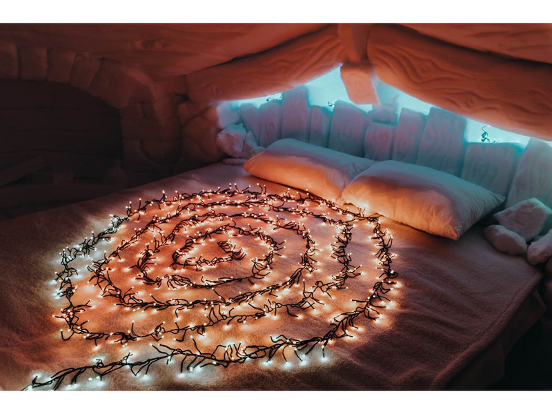 Twinkly Cluster – 400 App-controlled AWW LEDs. 6 Meters. Black Wire.