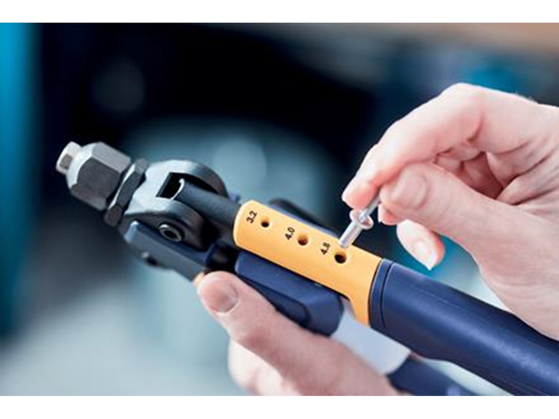 Rapid Riveter RP100Multi HD PressLess