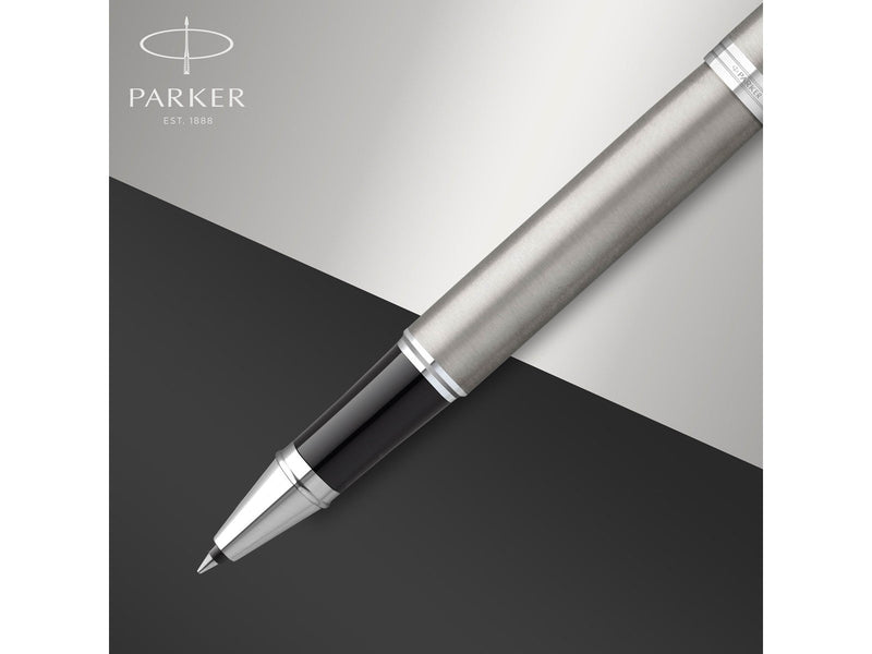 Parker IM Rollerball | Edelstahl mit Chrom-Zierteilen | feine Spitze mit schwarzer Tinte | Geschenkbox