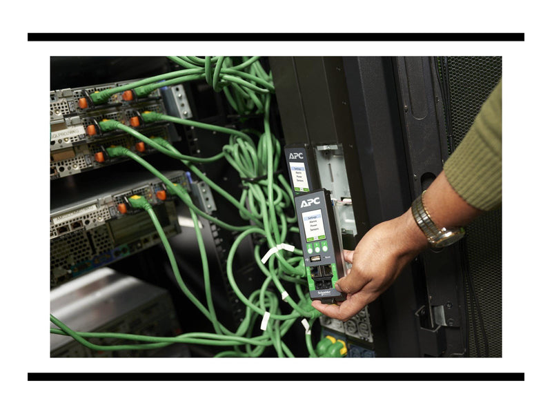 APC NetShelter Rack PDU Advanced - power distribution unit - metered 230V 32A - 7.4 kW - 7400 VA - TAA Compliant
