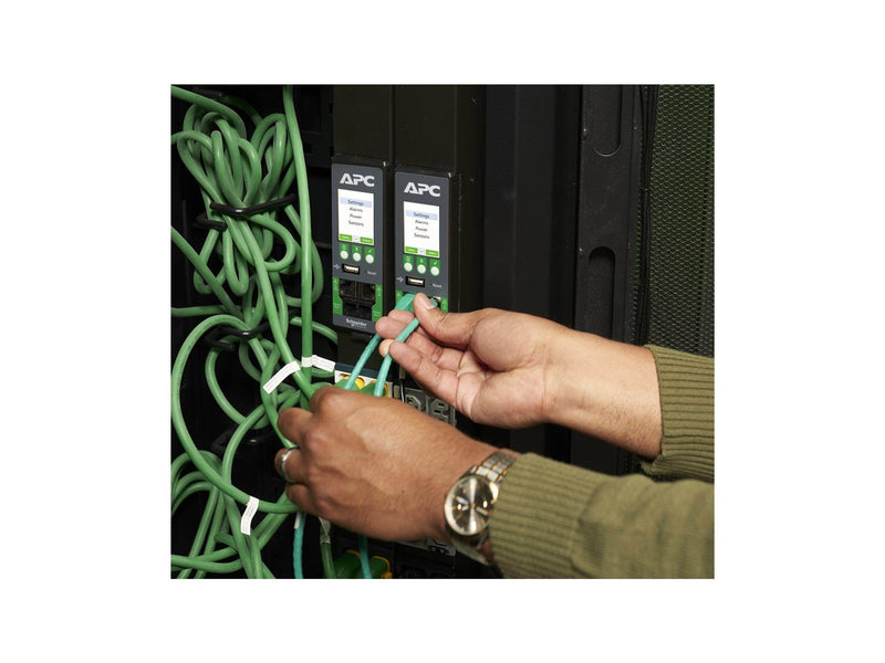 APC NetShelter Rack PDU Advanced - power distribution unit - switched 230V 32A - 7.4 kW - 7400 VA - TAA Compliant