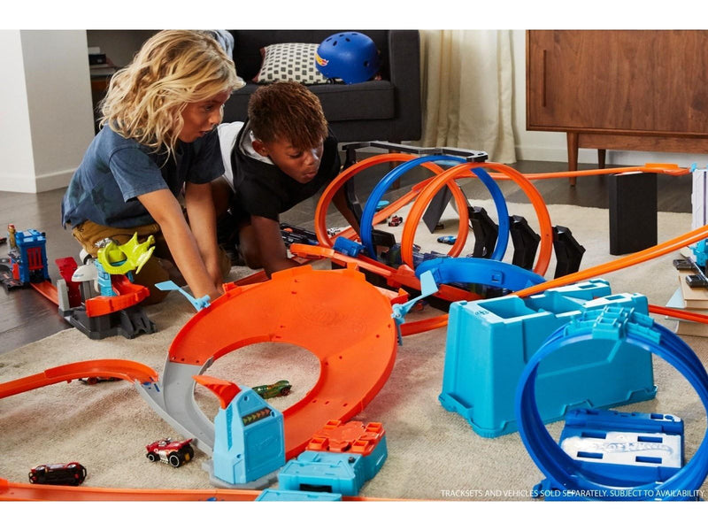 Hot Wheels Rapid Raceway Champion™ Play Set