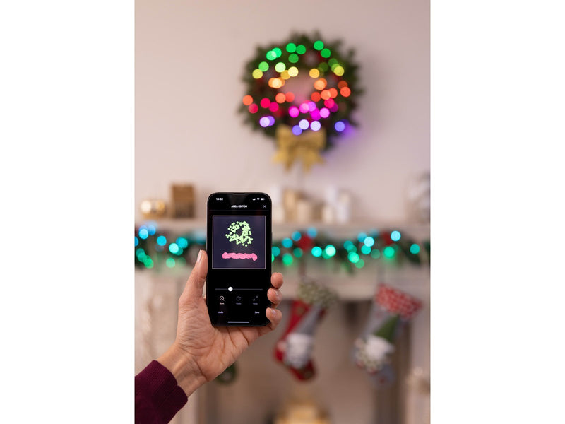 Twinkly Pre-Lit Garland – 50 App-controlled RGB + Warm White LEDs. 2.7 Meters. Green Wire.