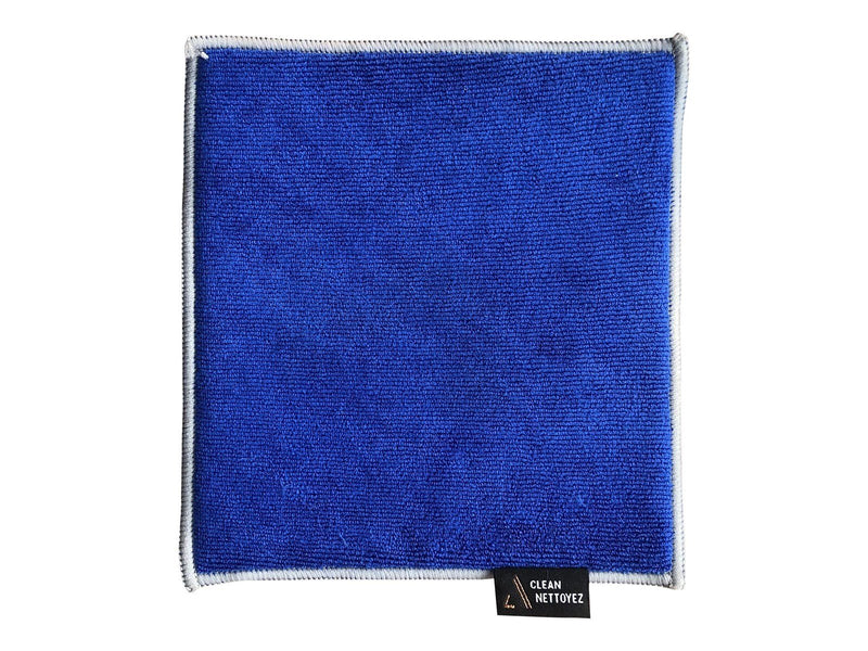 Austere III Series Clean & Protect display cleaning kit
