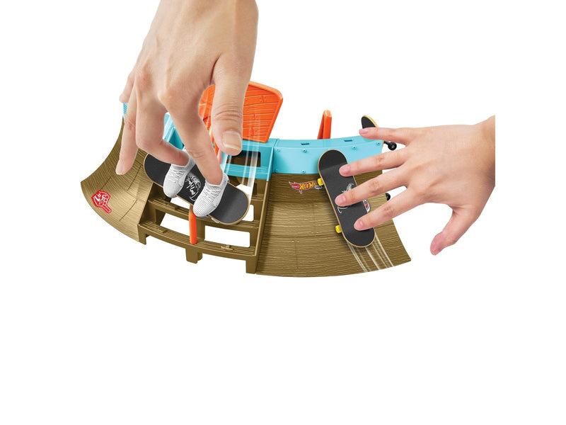 Hot Wheels Skate Stadium Set With Exclus
