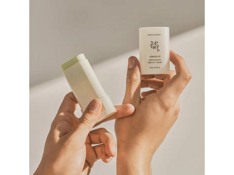Beauty of Joseon - Matte Sun Stick Mugwort + Camelia SPF 50+ PA++++
