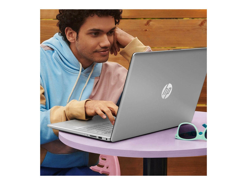 HP Laptop 17-cn3158ng