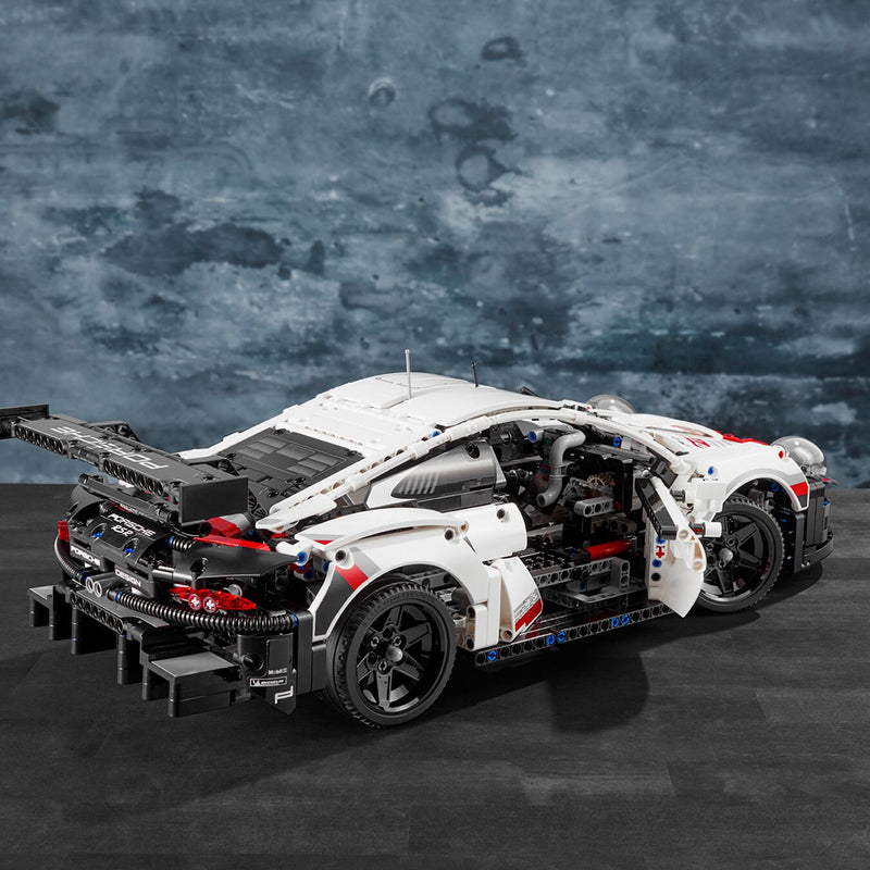 LEGO® Technic Porsche 911 RSR 42096