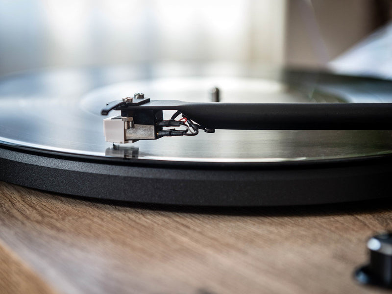 Lenco LBT-188PI - Record Player with Bluetooth® transmission wood - Pine - Plattenspieler Beige