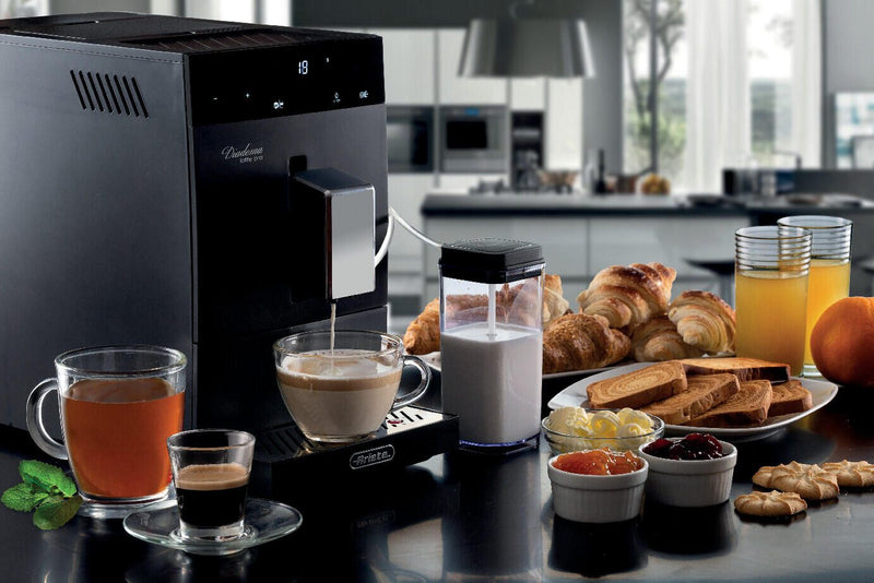 Ariete Diadema Kaffeevollautomat mit Milchbehälter - schwarz