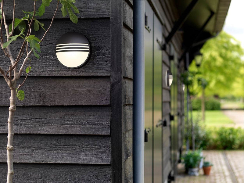 Philips Yarrow wall lantern black 1x6w 230v