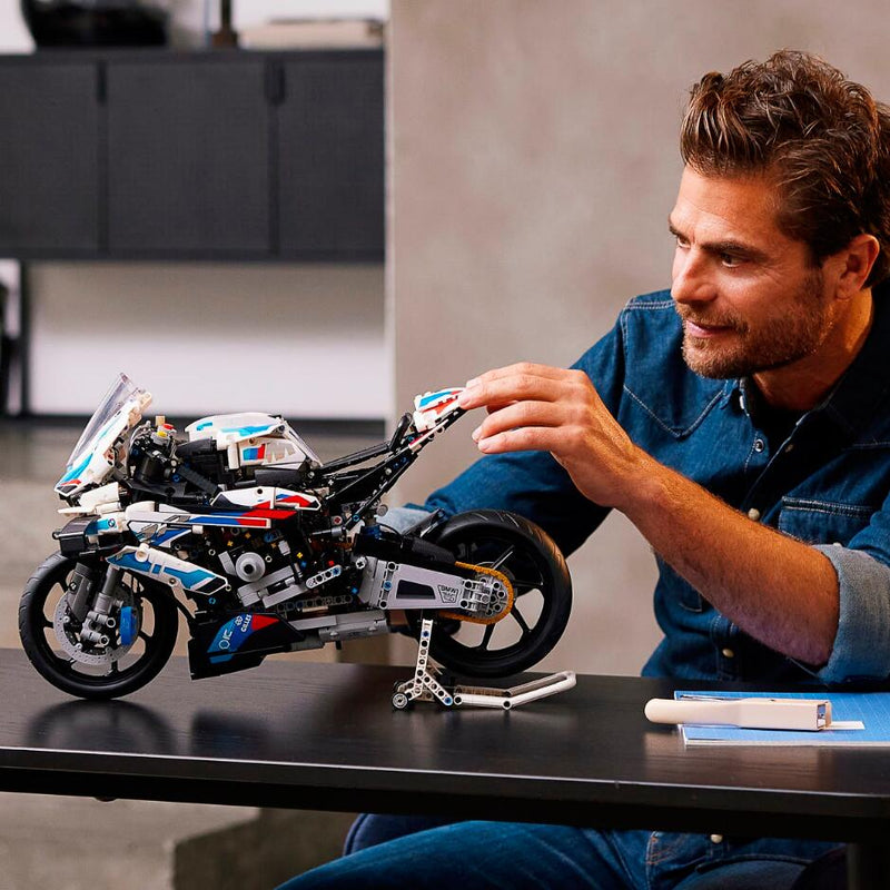 LEGO® Technic BMW M 1000 RR 42130