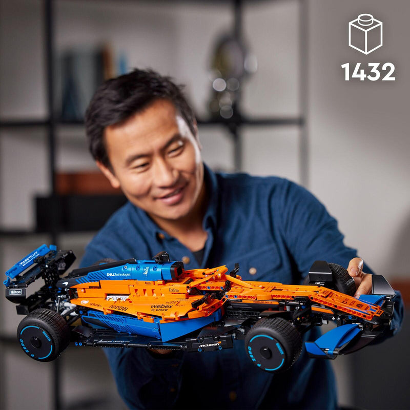 LEGO® Technic McLaren Formel 1™ Rennwagen 42141