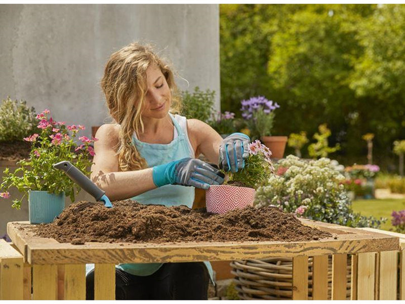Gardena Garden and Maintenance Glove M
