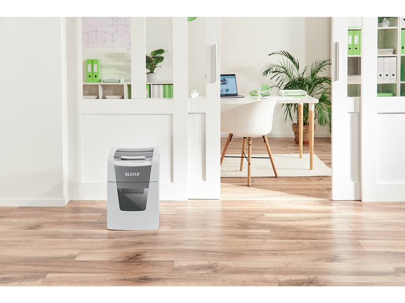 Leitz IQ Autofeed Small Office 100 Automatischer Aktenvernichter Mikroschnitt, P5