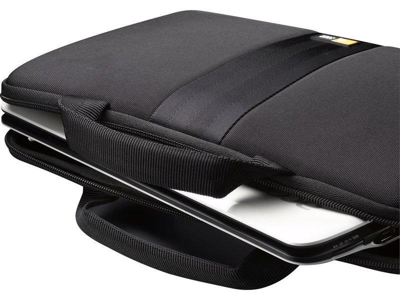 Case Logic 13.3" hart Shell Notebook Sleeve