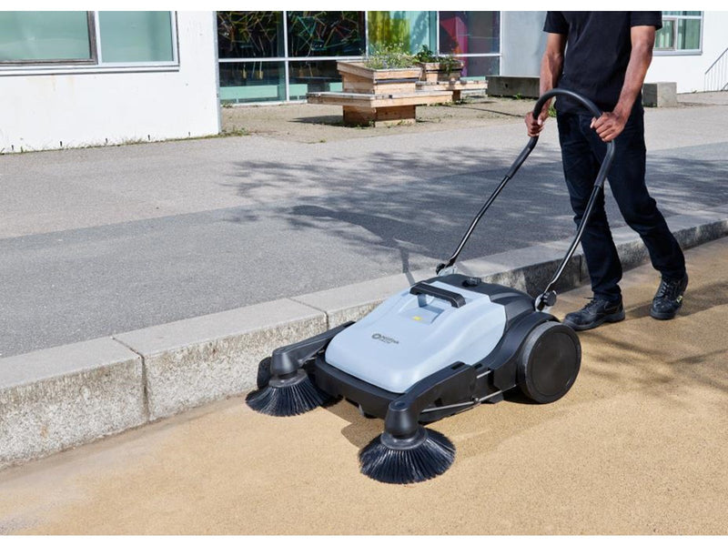 Nilfisk Sweeper walk-behind SW250