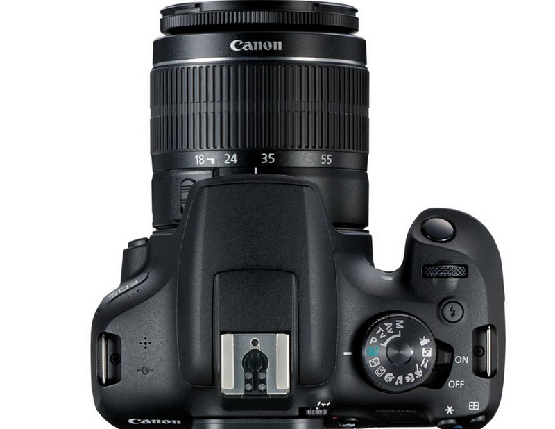 Canon EOS 2000D 18-55mm IS II + EF 75-300mm III
