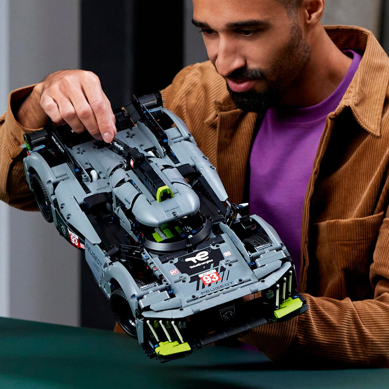 LEGO® Technic. PEUGEOT 9X8 24H Le Mans Hybrid Hypercar 42156