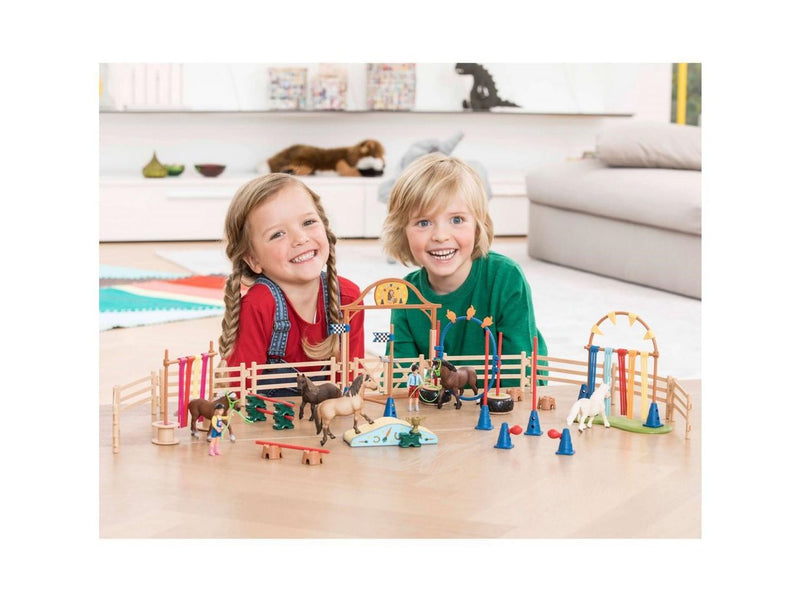 Schleich Farm World Pony agility race