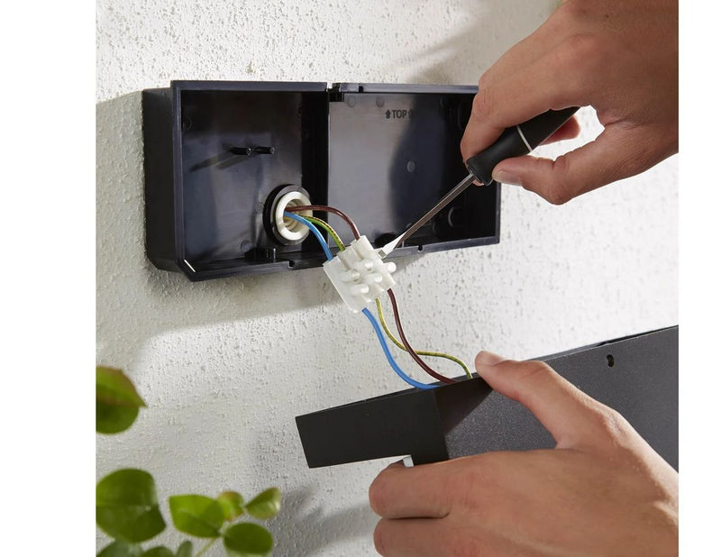 Philips Hue Nyro Outdoor Wall Light — White & Color Ambiance