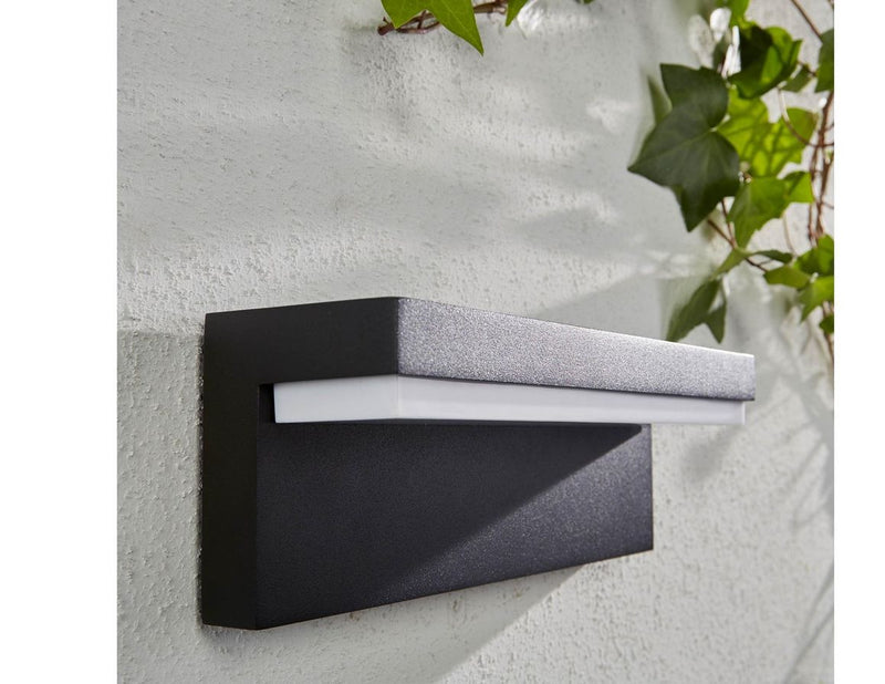 Philips Hue Nyro Outdoor Wall Light — White & Color Ambiance