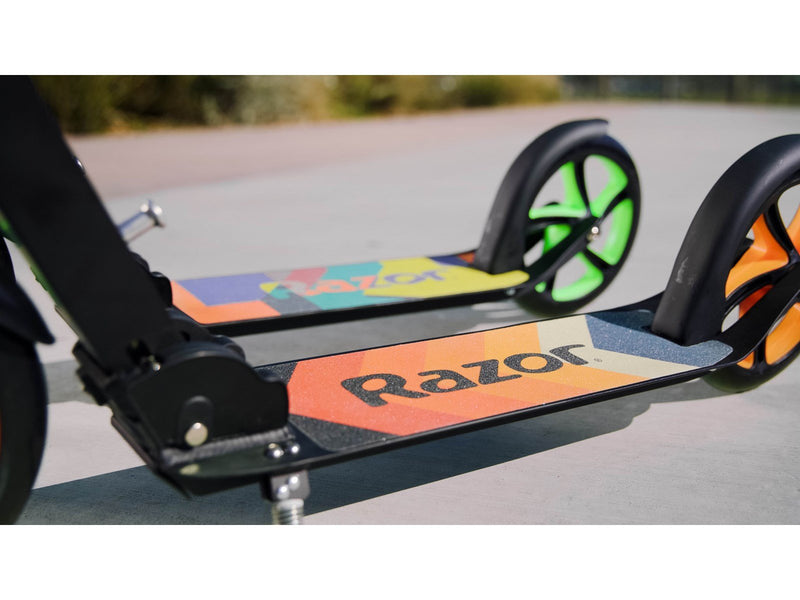 Razor A5 Lux Light Up - Green