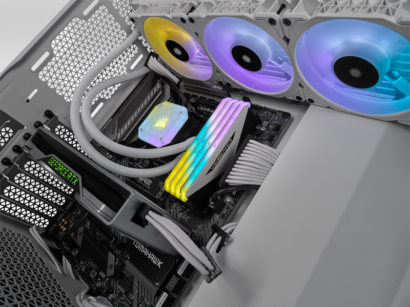 Corsair Vengeance RGB RT DDR4-3200 - 16GB - CL16 - Dual Channel (2 pcs) - AMD Optimized - Schwarz mit RGB