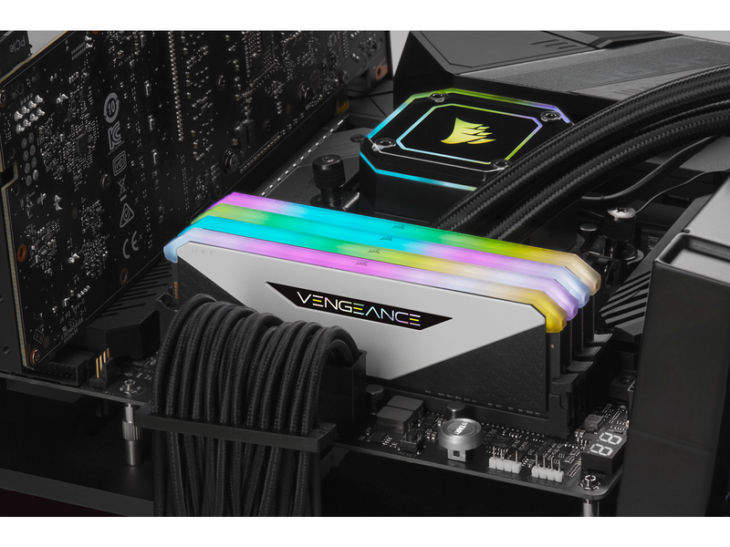 Corsair Vengeance RGB RT DDR4-3200 - 32GB - CL16 - Quad Channel (4 pcs) - AMD Optimized - Schwarz mit RGB