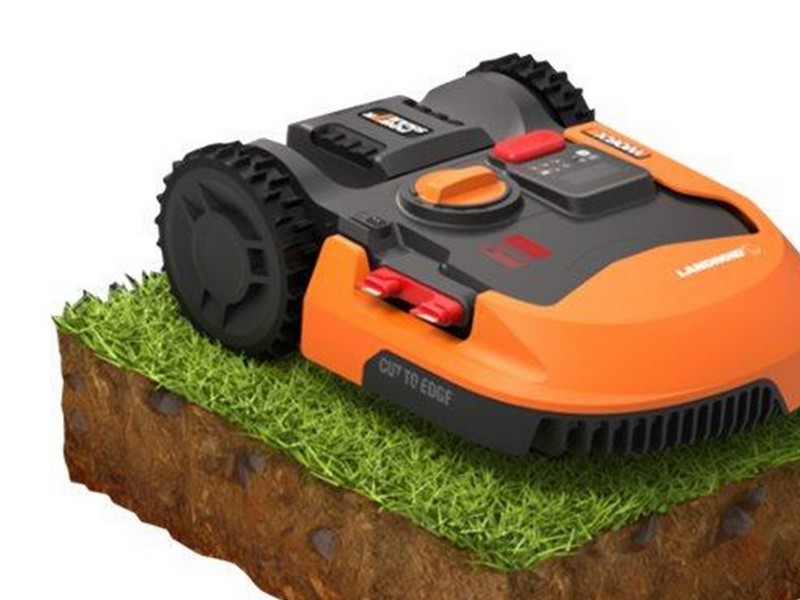 Worx Landroid M WR155E robotic lawnmower 2000 m²