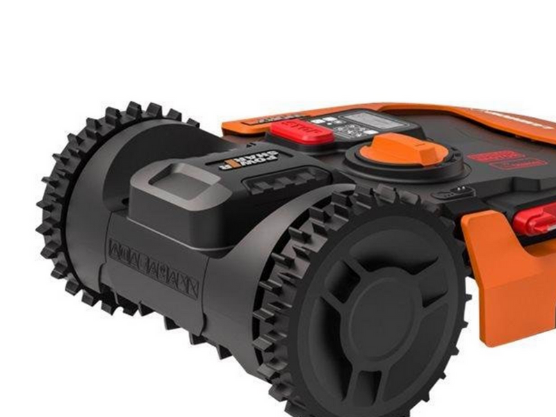Worx Landroid M WR155E robotic lawnmower 2000 m²