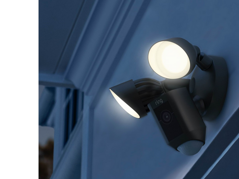 Ring Floodlight Cam Wired Plus - Schwarz