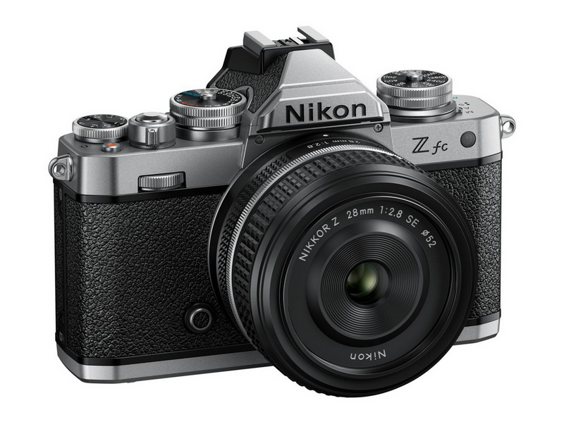 Nikon Z fc + Z 28 mm f/2.8 SE