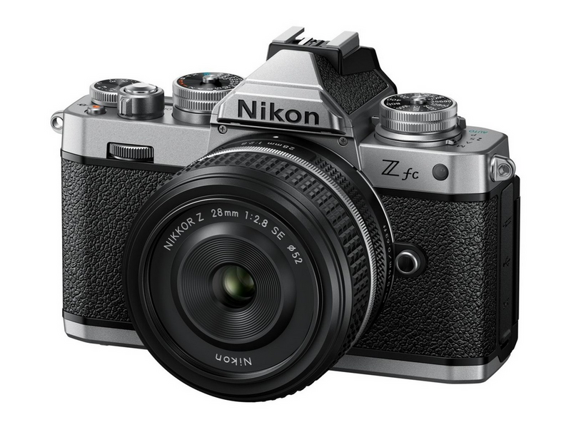 Nikon Z fc + Z 28 mm f/2.8 SE