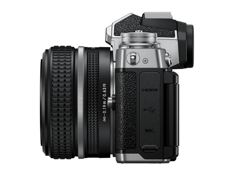 Nikon Z fc + Z 28 mm f/2.8 SE